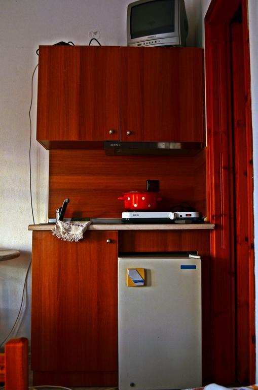 Amversa'S Rooms Skála Marión Dış mekan fotoğraf